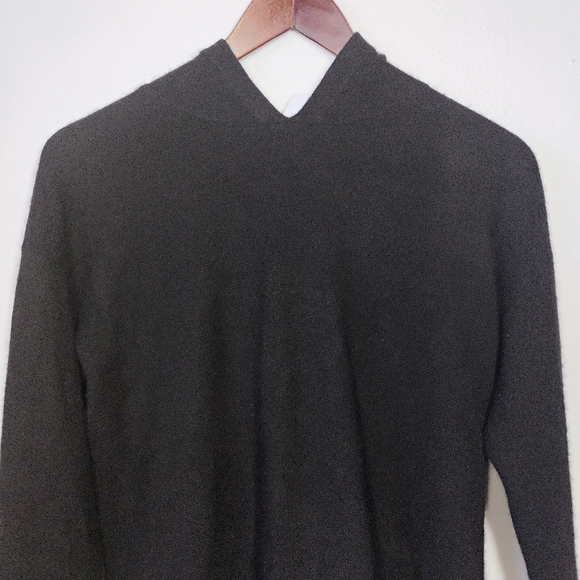 Van Winkle & Co Cashmere Hooded Sweater Womens Small Black Casual Closet Staple - Picture 3 of 10